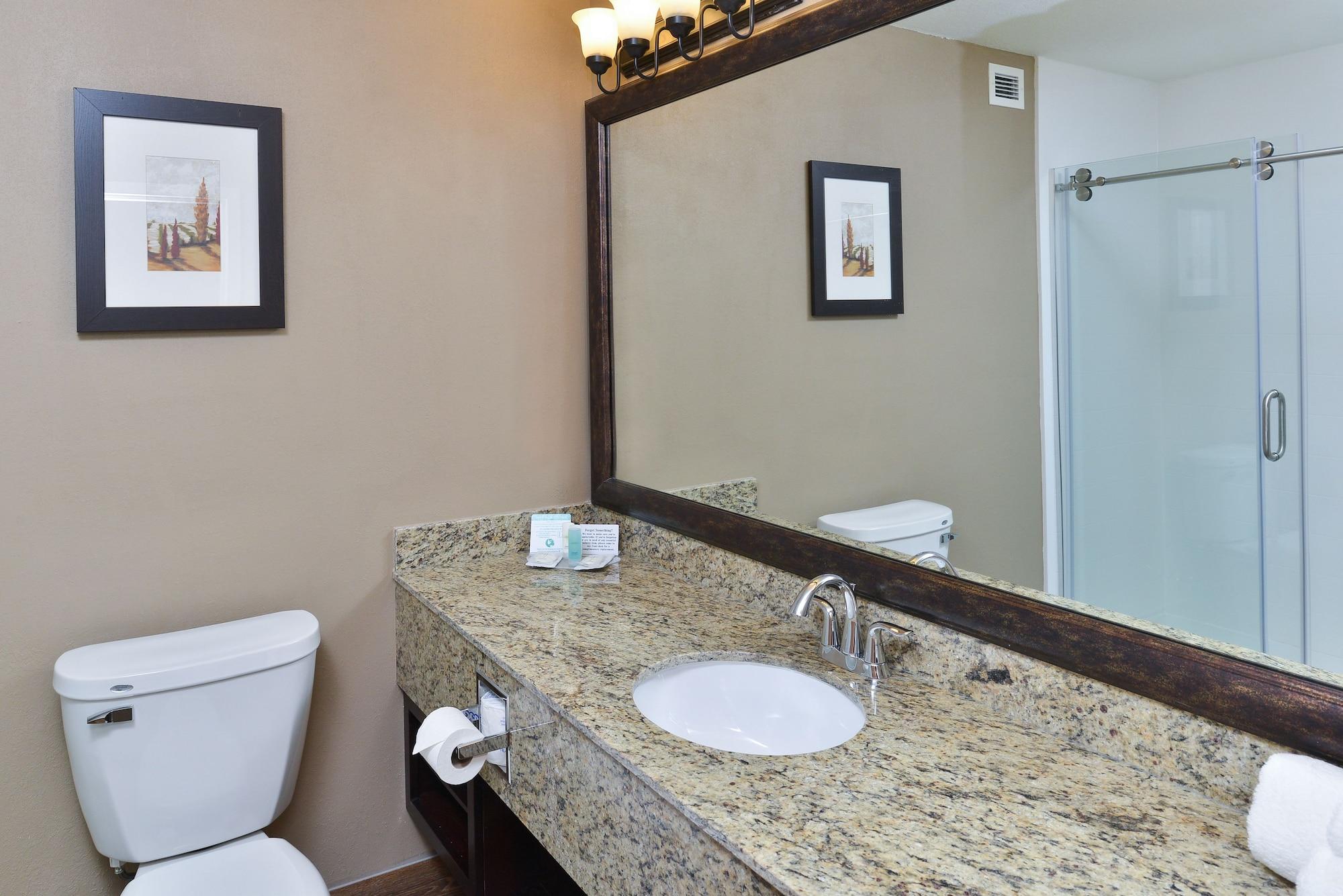 Comfort Suites Near Route 66 Springfield Buitenkant foto